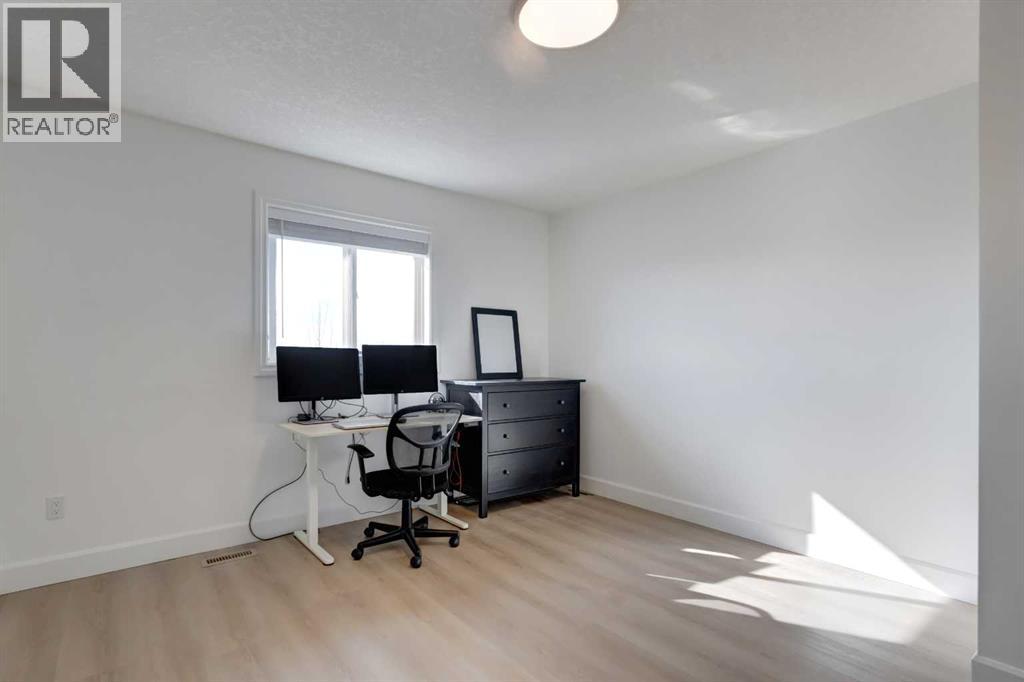 37 Royal Birch Landing Nw, Calgary, Alberta  T3G 5R3 - Photo 21 - A2297307