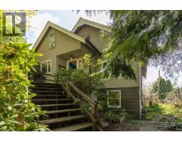 2002 E 13TH AVENUE, Vancouver, British Columbia