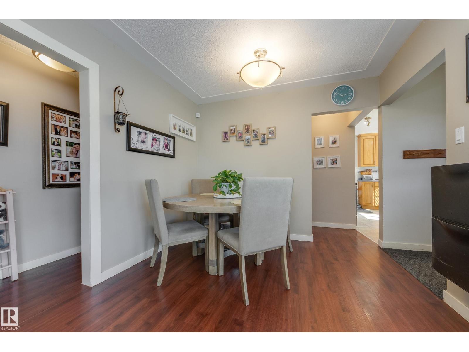 10462 159 St Nw, Edmonton, Alberta  T5P 3A7 - Photo 2 - E4484948