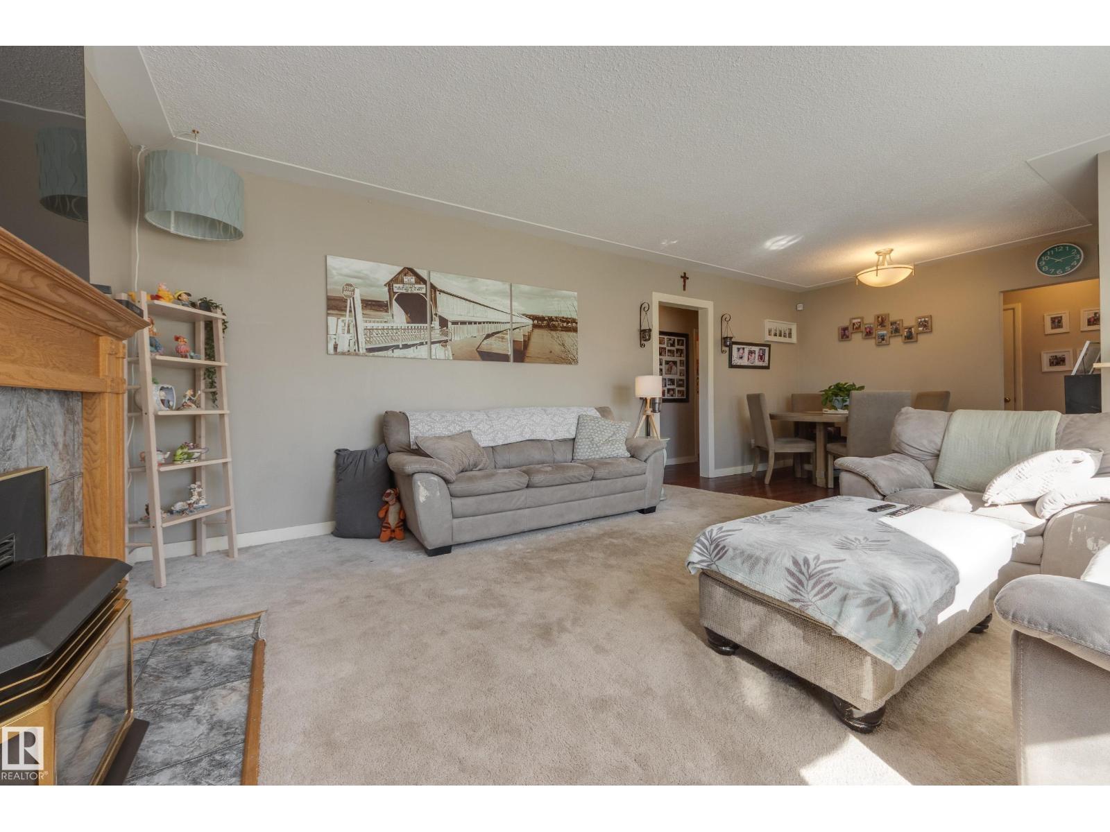 10462 159 St Nw, Edmonton, Alberta  T5P 3A7 - Photo 5 - E4484948