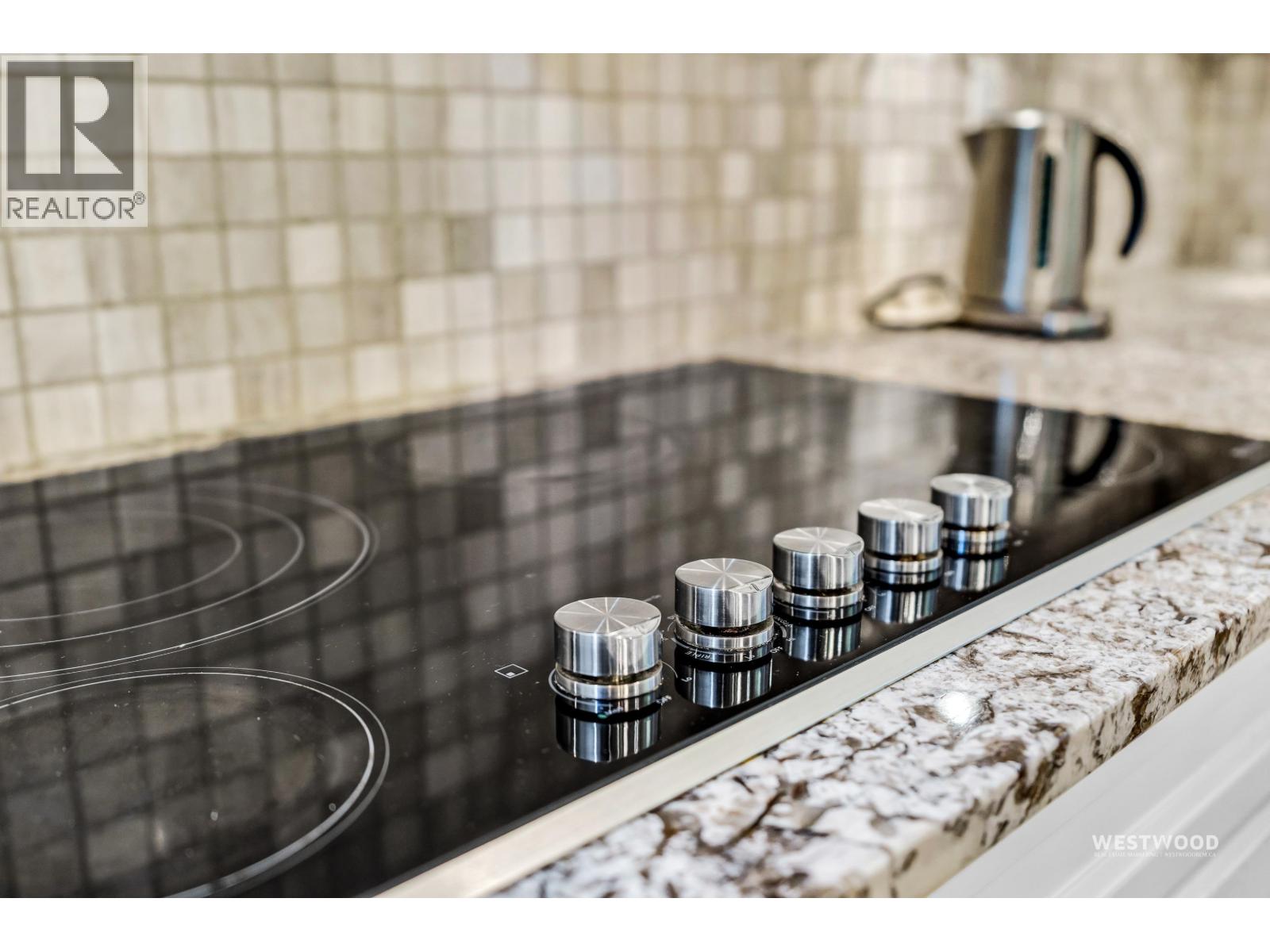 1870 Sperling Avenue, Burnaby, British Columbia  V5B 4K5 - Photo 16 - R3117013