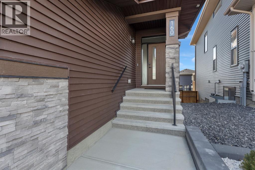 160 Precedence Hill, Cochrane, Alberta  T4C 2T6 - Photo 3 - A2304529