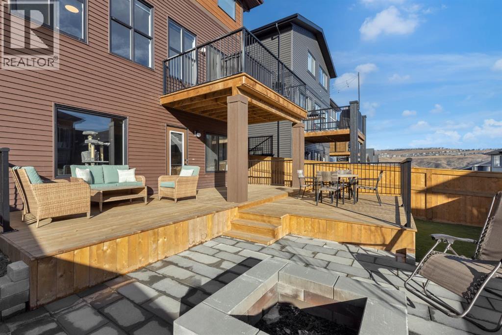 160 Precedence Hill, Cochrane, Alberta  T4C 2T6 - Photo 33 - A2304529