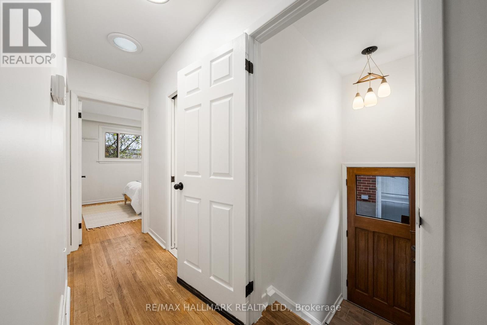 52 Richland Crescent, Toronto, Ontario  M9C 4C3 - Photo 24 - W13064390