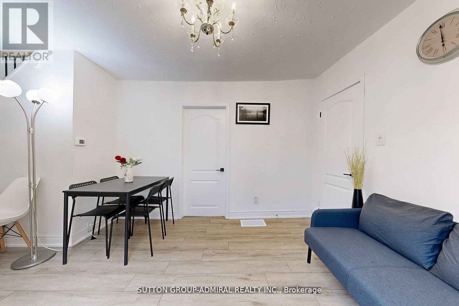 14 Spears Street, Toronto, Ontario  M6N 3X7 - Photo 6 - W13064410