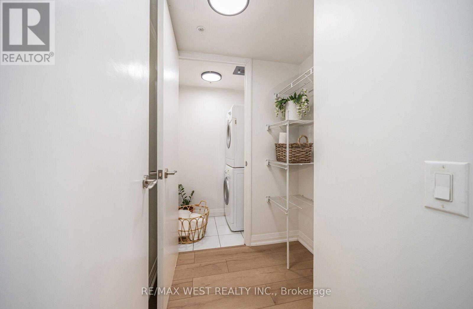 905 - 1 Valhalla Inn Road, Toronto, Ontario  M9B 1S9 - Photo 18 - W13064474