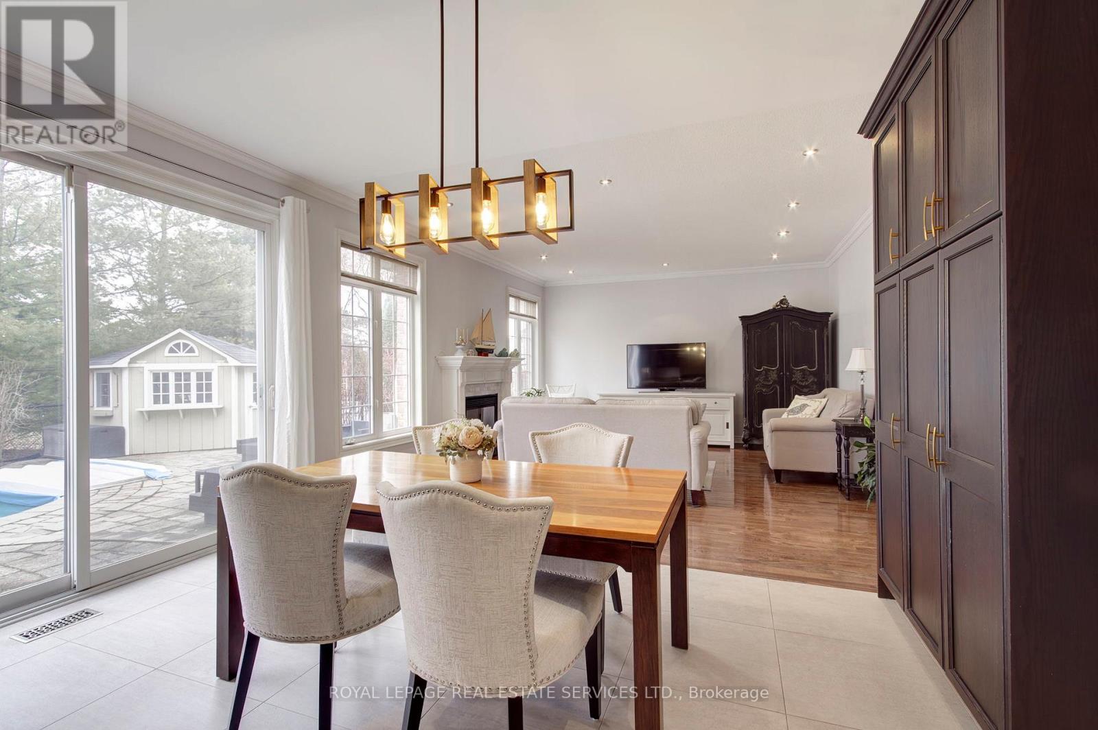 2219 Wuthering Heights Way, Oakville, Ontario  L6M 0A3 - Photo 16 - W13064478