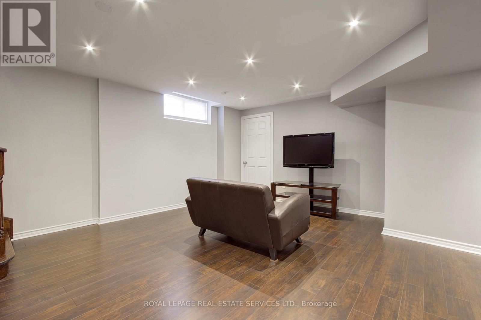 2219 Wuthering Heights Way, Oakville, Ontario  L6M 0A3 - Photo 33 - W13064478