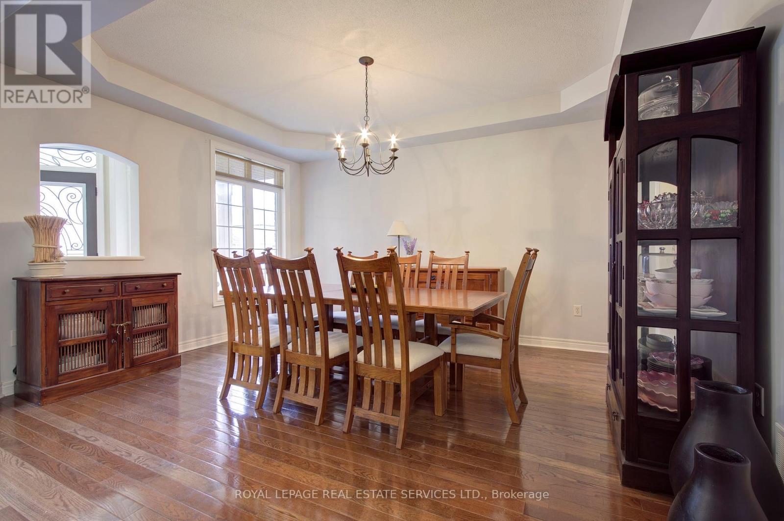 2219 Wuthering Heights Way, Oakville, Ontario  L6M 0A3 - Photo 9 - W13064478