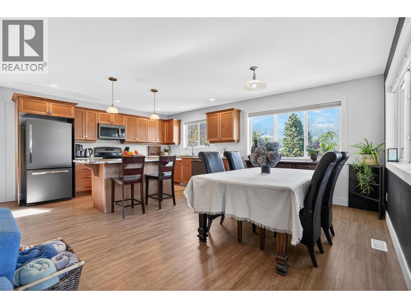 702 Richards Street, Nelson, British Columbia  V1L 5K6 - Photo 17 - 10385251