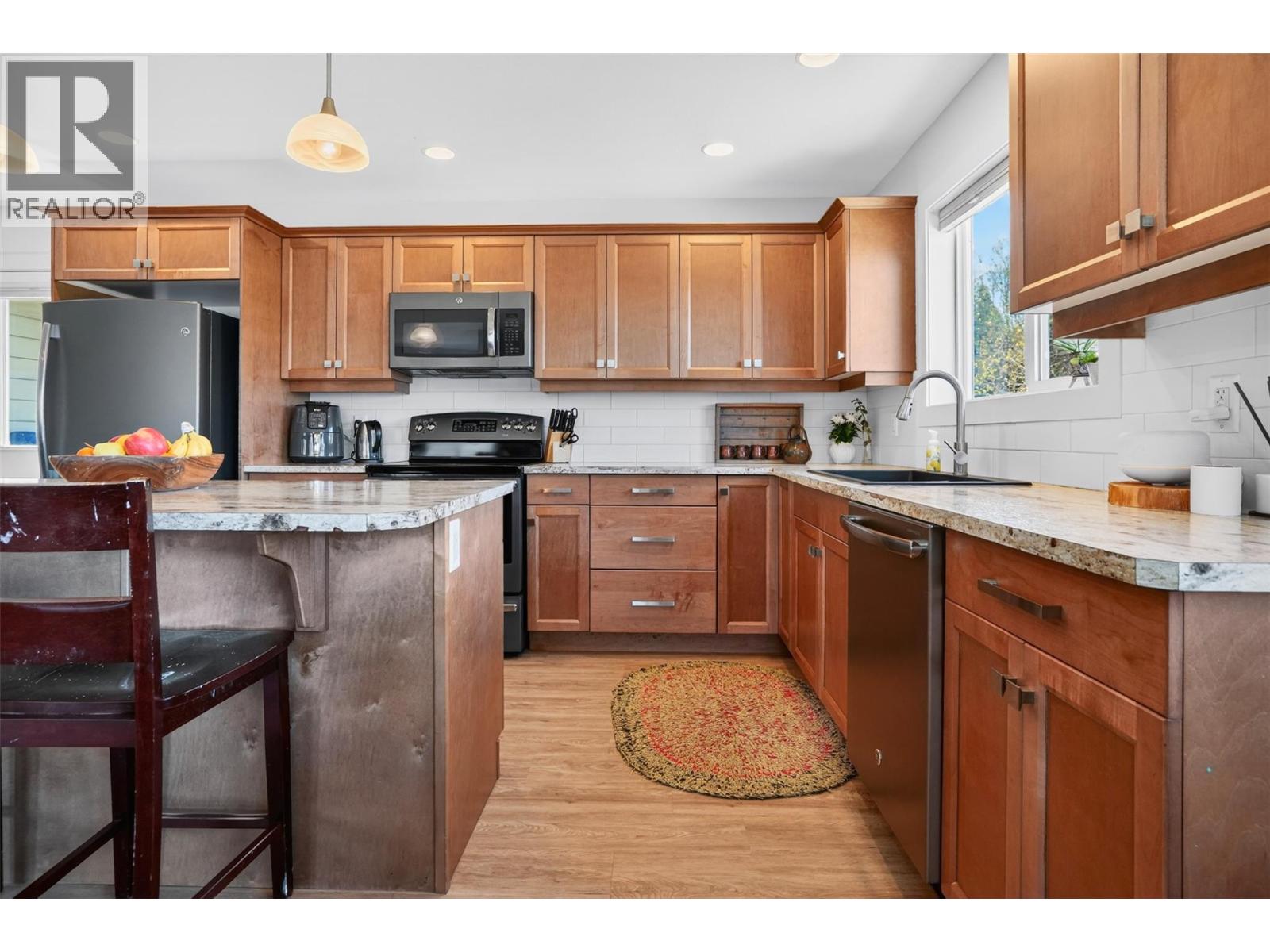 702 Richards Street, Nelson, British Columbia  V1L 5K6 - Photo 23 - 10385251