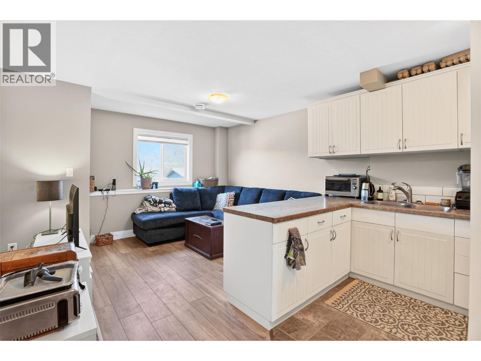 702 Richards Street, Nelson, British Columbia  V1L 5K6 - Photo 51 - 10385251