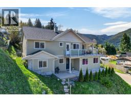 702 Richards Street, Nelson, British Columbia