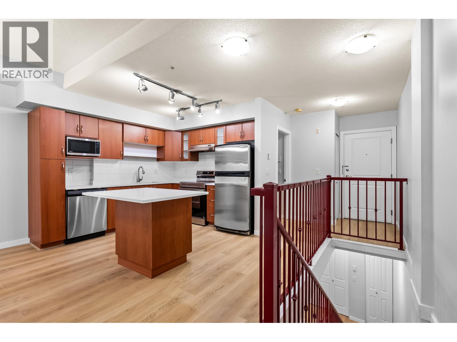 104 160 Shoreline Circle, Port Moody, British Columbia  V3H 0B2 - Photo 4 - R3117391