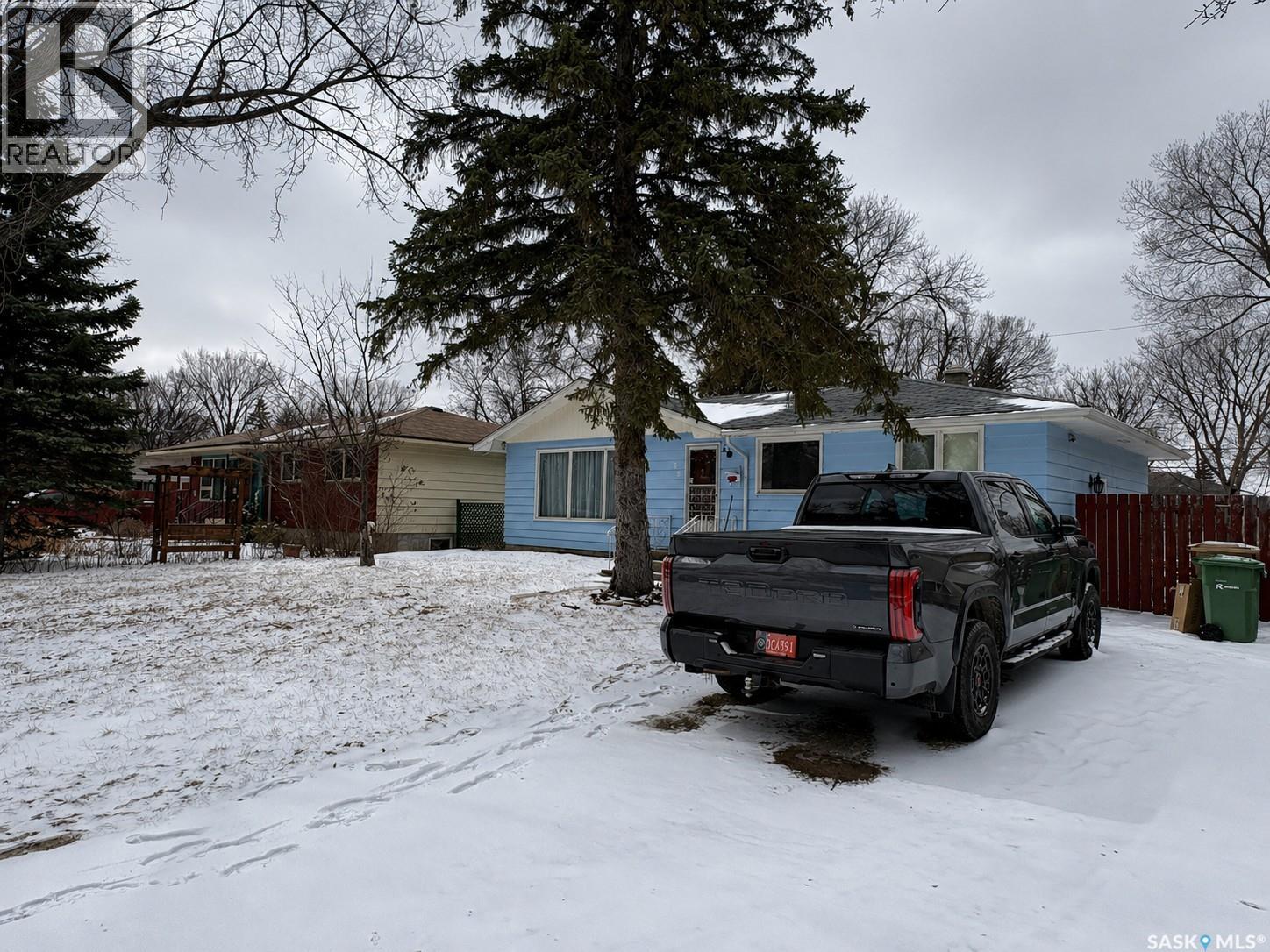 56 Marsh Crescent, Regina, Saskatchewan  S4S 5R5 - Photo 2 - SK034432