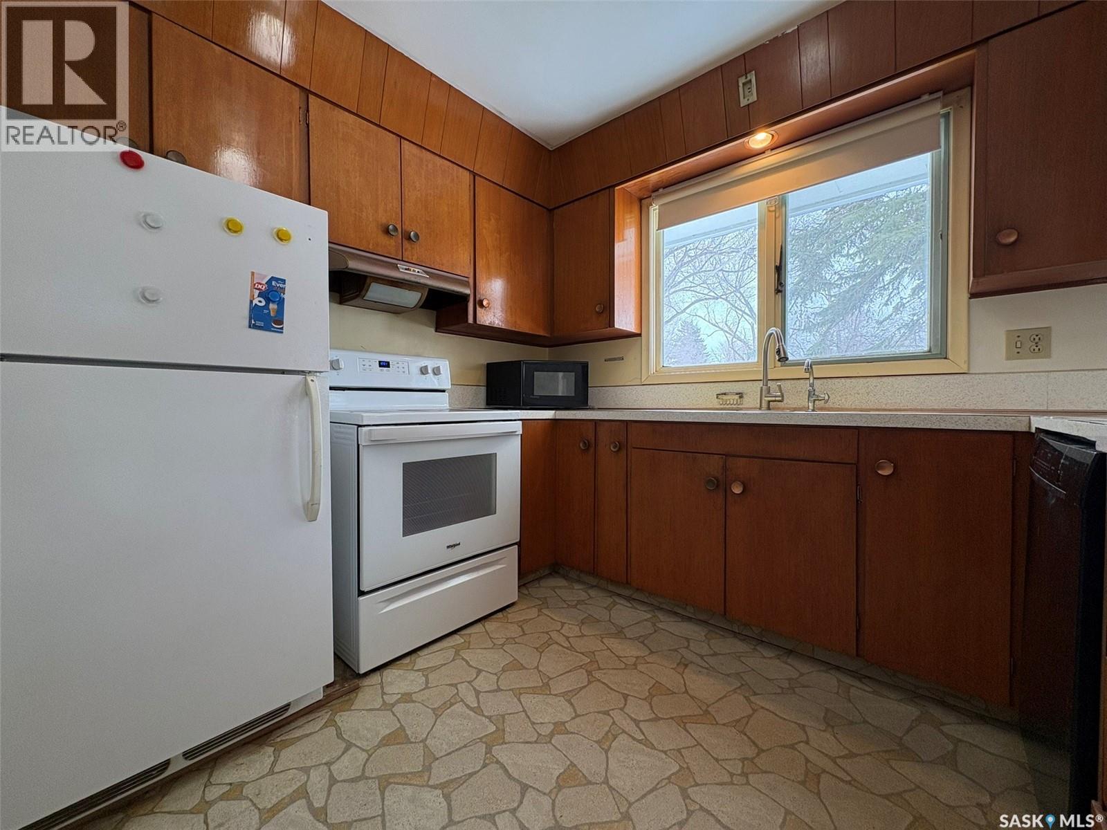 56 Marsh Crescent, Regina, Saskatchewan  S4S 5R5 - Photo 3 - SK034432