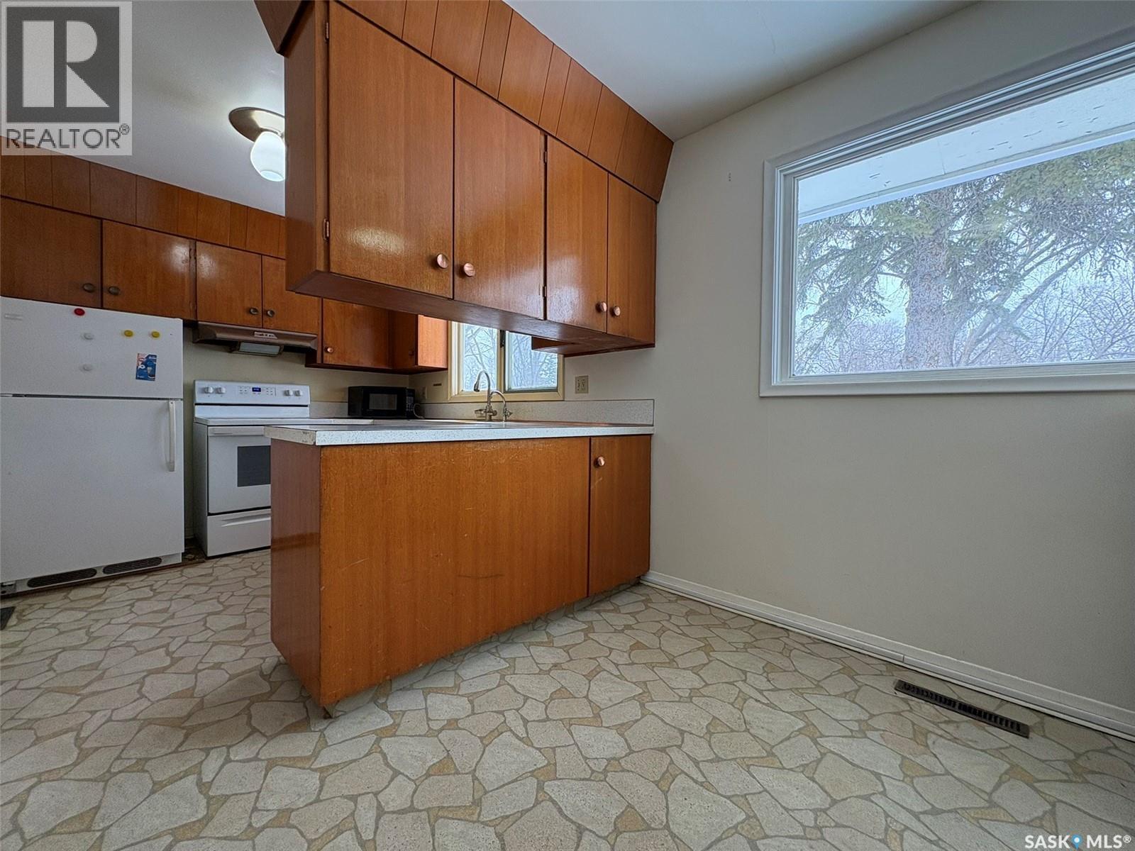 56 Marsh Crescent, Regina, Saskatchewan  S4S 5R5 - Photo 4 - SK034432