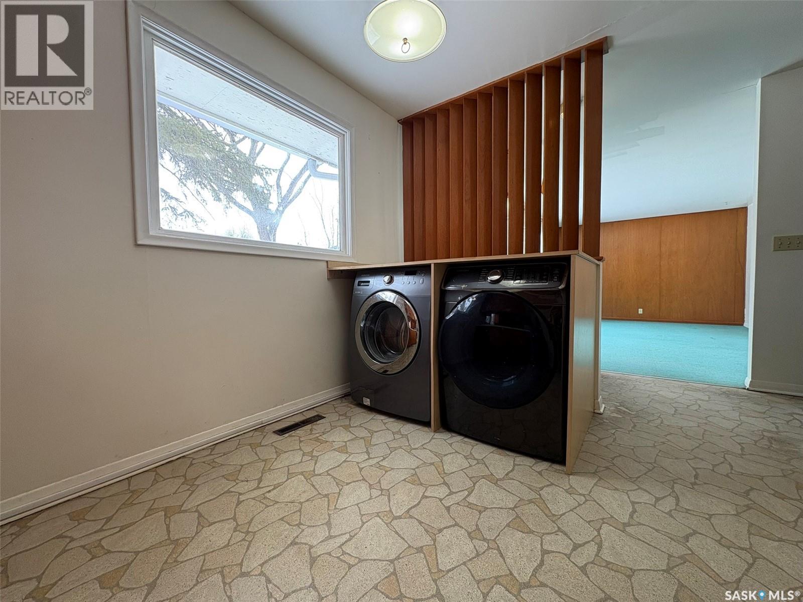 56 Marsh Crescent, Regina, Saskatchewan  S4S 5R5 - Photo 5 - SK034432