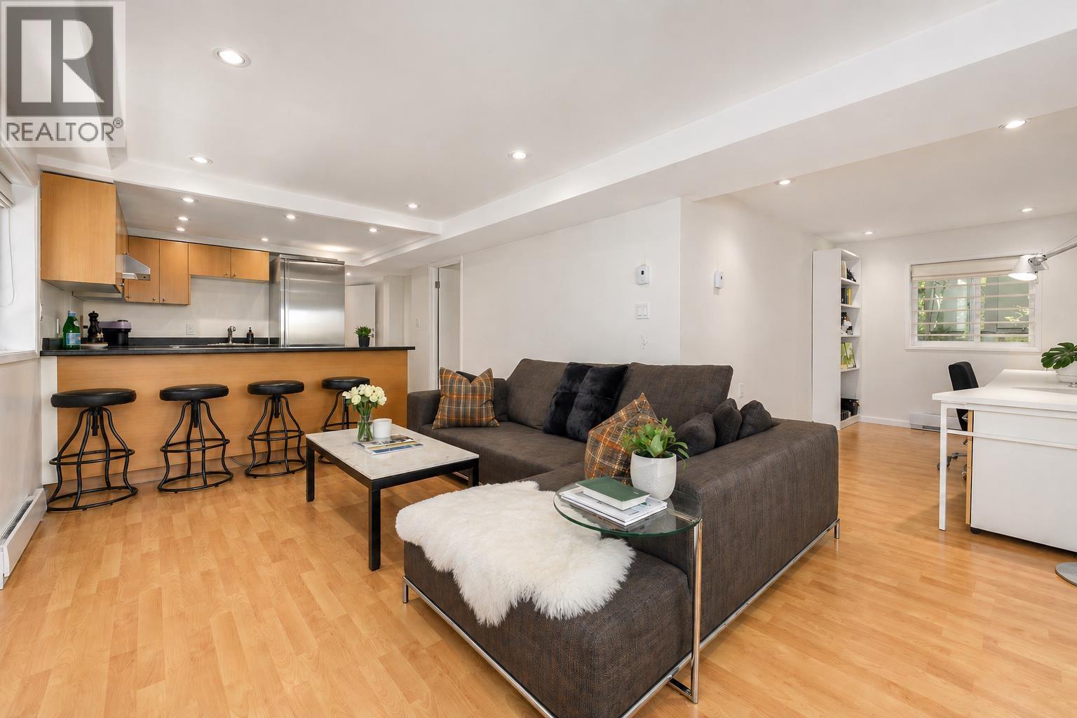 3262 W 1st Avenue, Vancouver, British Columbia  V6K 1H5 - Photo 26 - R3117250