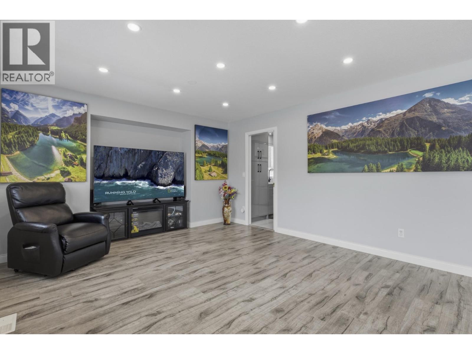 1819 Jacana Avenue, Port Coquitlam, British Columbia  V3C 5C4 - Photo 11 - R3117693