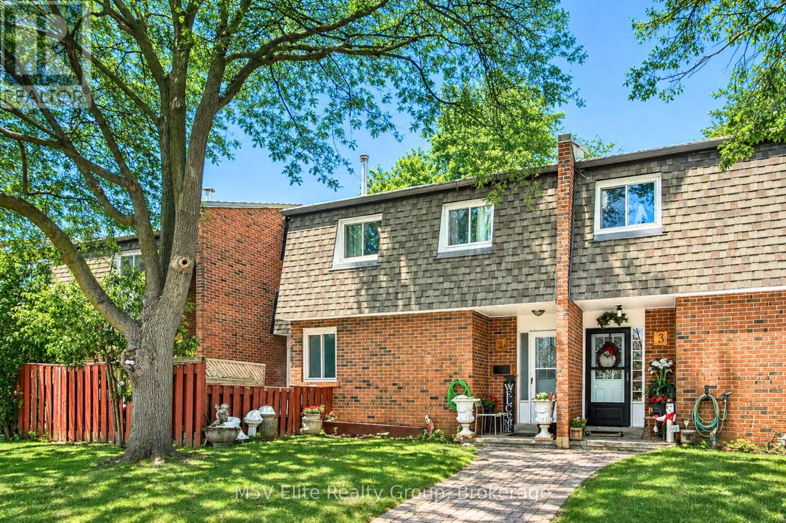 2 - 105 Dovedale Drive, Whitby, Ontario  L1N 1Z7 - Photo 2 - E13064416