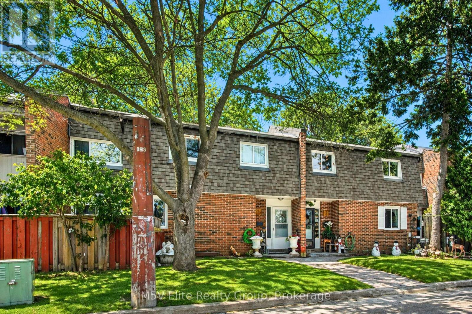 2 - 105 DOVEDALE DRIVE, Whitby, Ontario