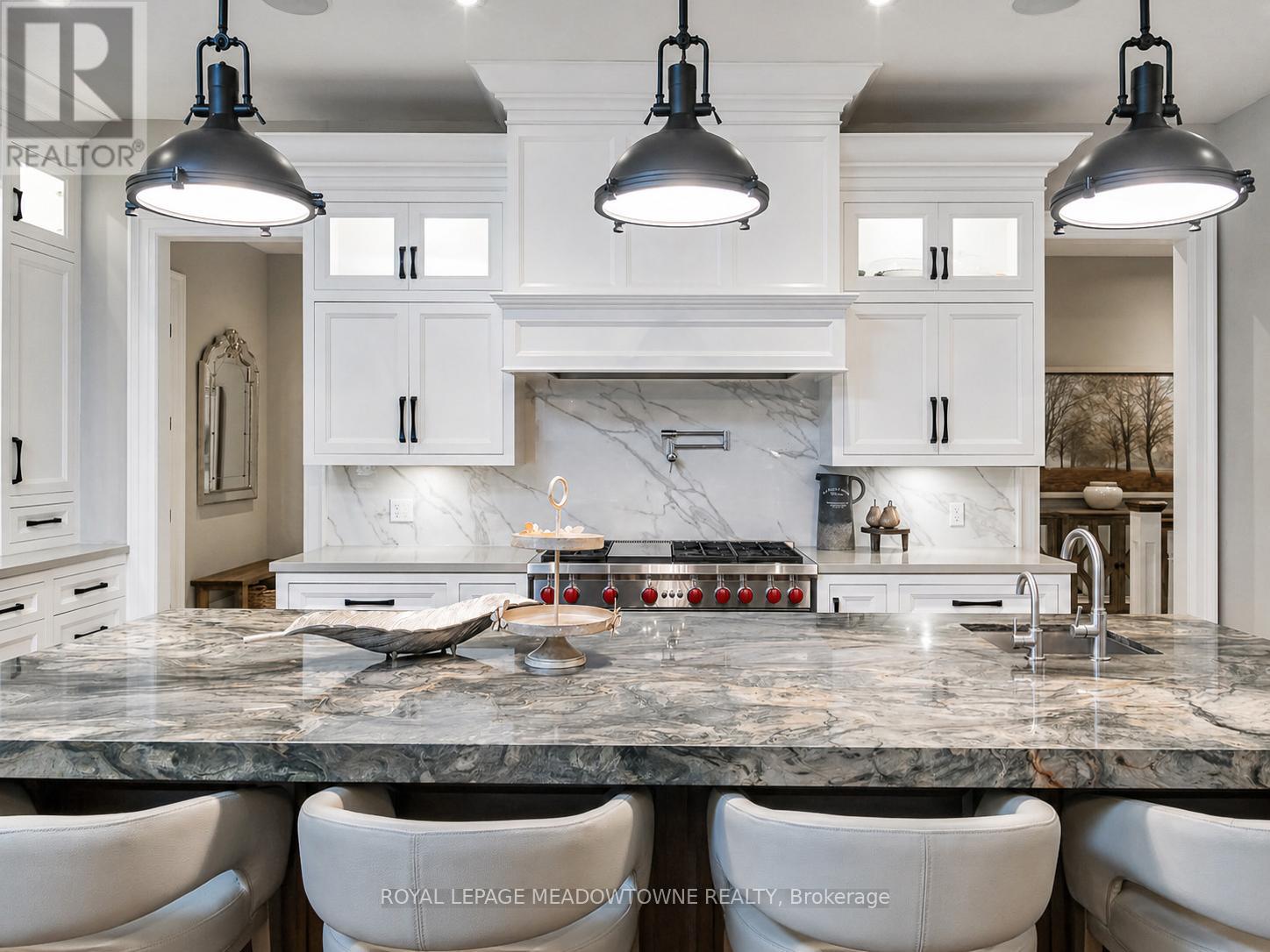 13160 Nassagaweya Esquesing Townline, Milton, Ontario  L7J 2L7 - Photo 10 - W12438371