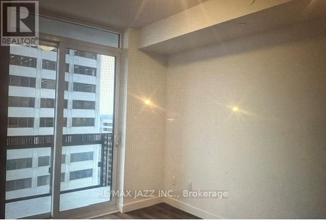 1709 - 8 Eglinton Avenue E, Toronto (Mount Pleasant West), Ontario  M4P 1A6 - Photo 4 - C13064518