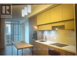 1709 - 8 EGLINTON AVENUE E, Toronto, Ontario