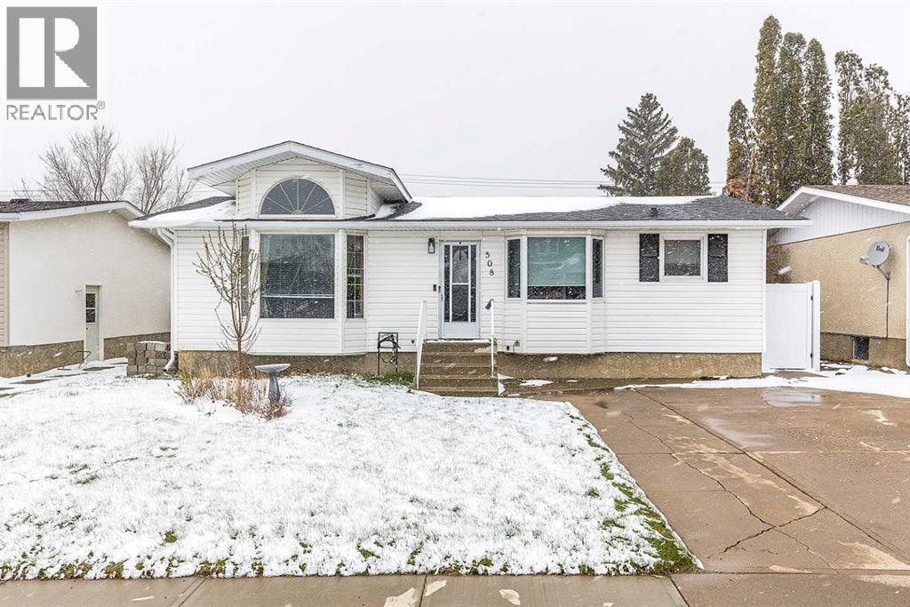 508 1 Street Se, Redcliff, Alberta  T0J 2P2 - Photo 2 - A2304972