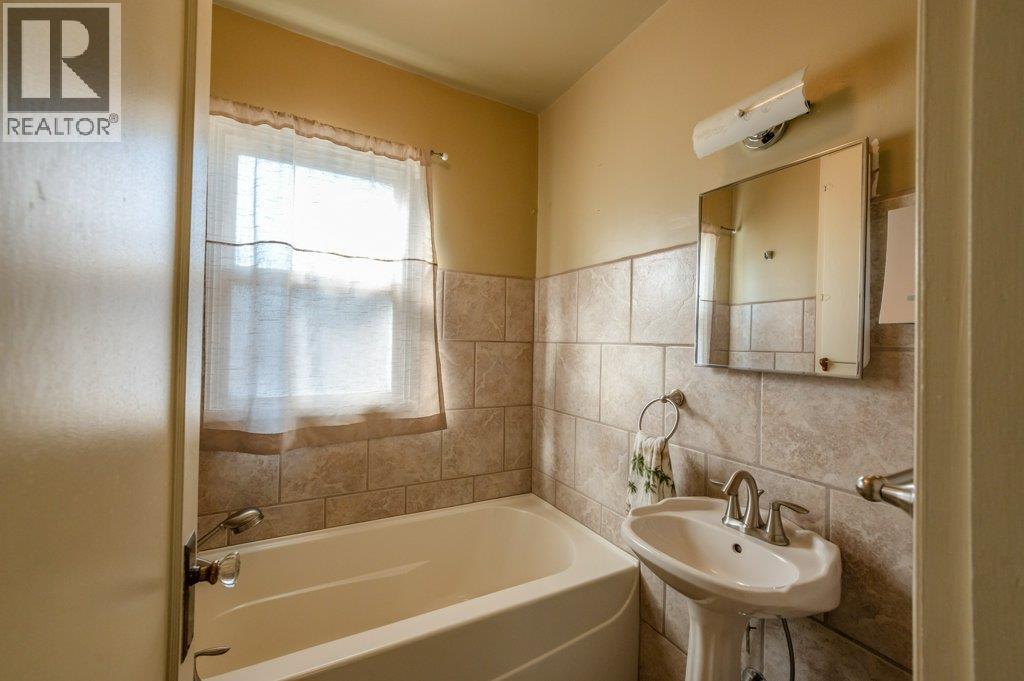 470 Heales Avenue, Penticton, British Columbia  V2A 1G4 - Photo 13 - 10364667
