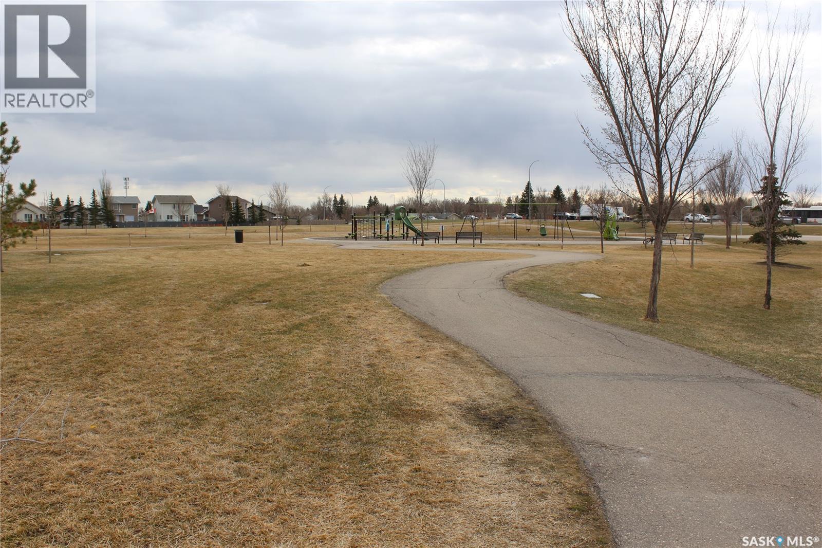 142 3229 Elgaard Drive, Regina, Saskatchewan  S4X 0L2 - Photo 2 - SK034448