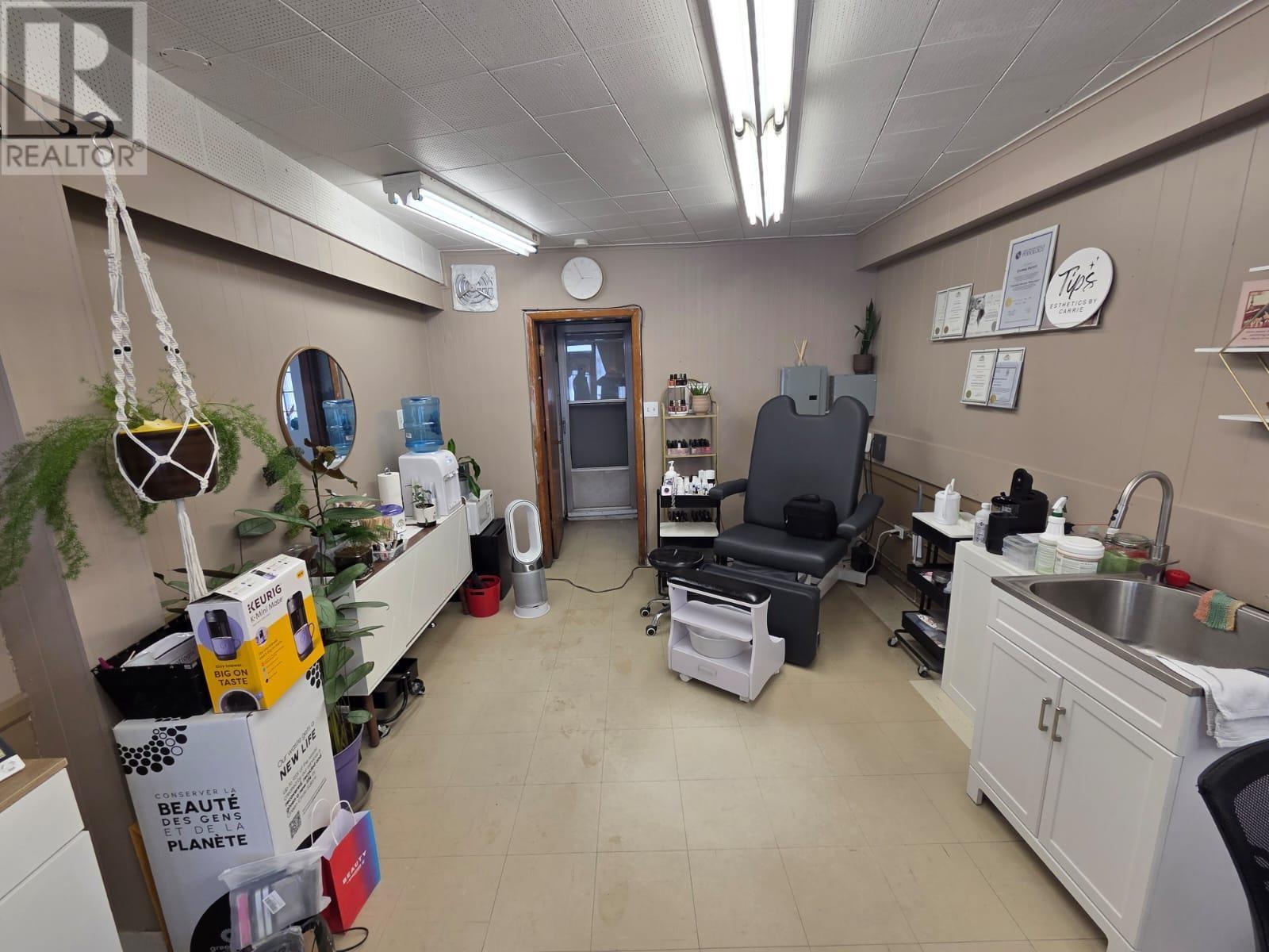 1012 Victoria Ave. E., Thunder Bay, Ontario  P7C 1B6 - Photo 3 - TB2600200