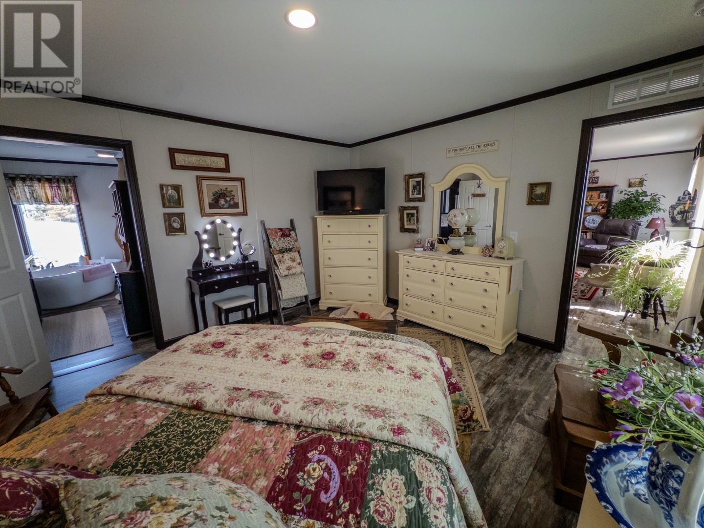 2766 Highway 596, Pellatt, Ontario  P0X 1C0 - Photo 28 - TB2600842