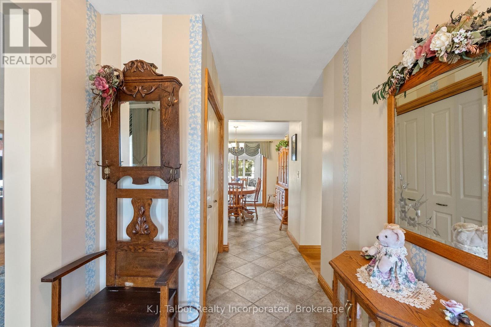 41342 Walton Road, Morris Turnberry, Ontario  N0K 1Z0 - Photo 11 - X12941224
