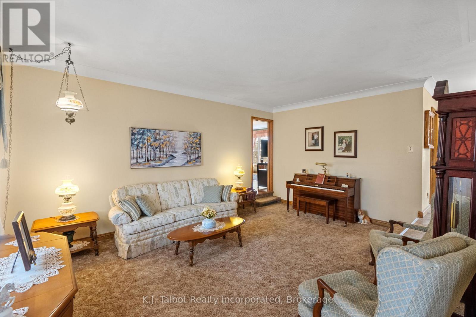 41342 Walton Road, Morris Turnberry, Ontario  N0K 1Z0 - Photo 12 - X12941224