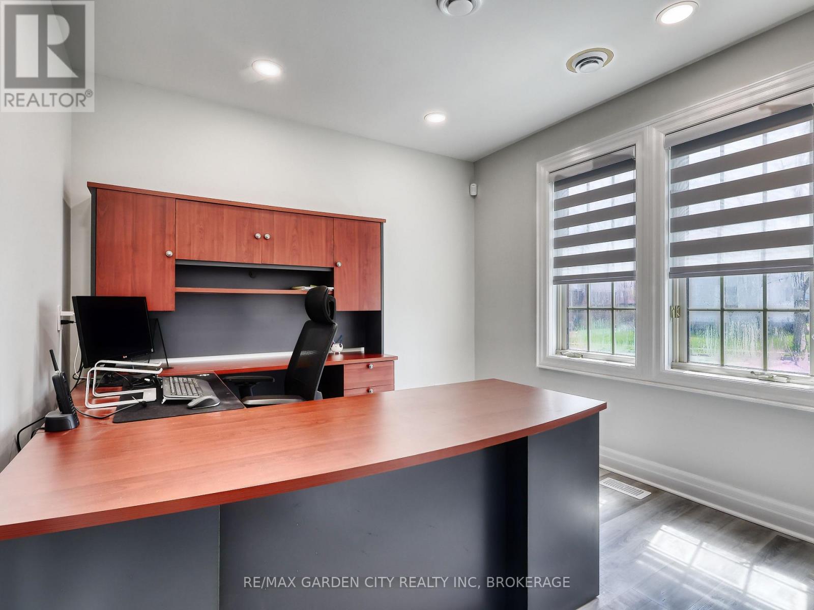Main Floor Main Building - 141 Eastchester Avenue, St. Catharines, Ontario  L2P 2Z5 - Photo 19 - X13064534