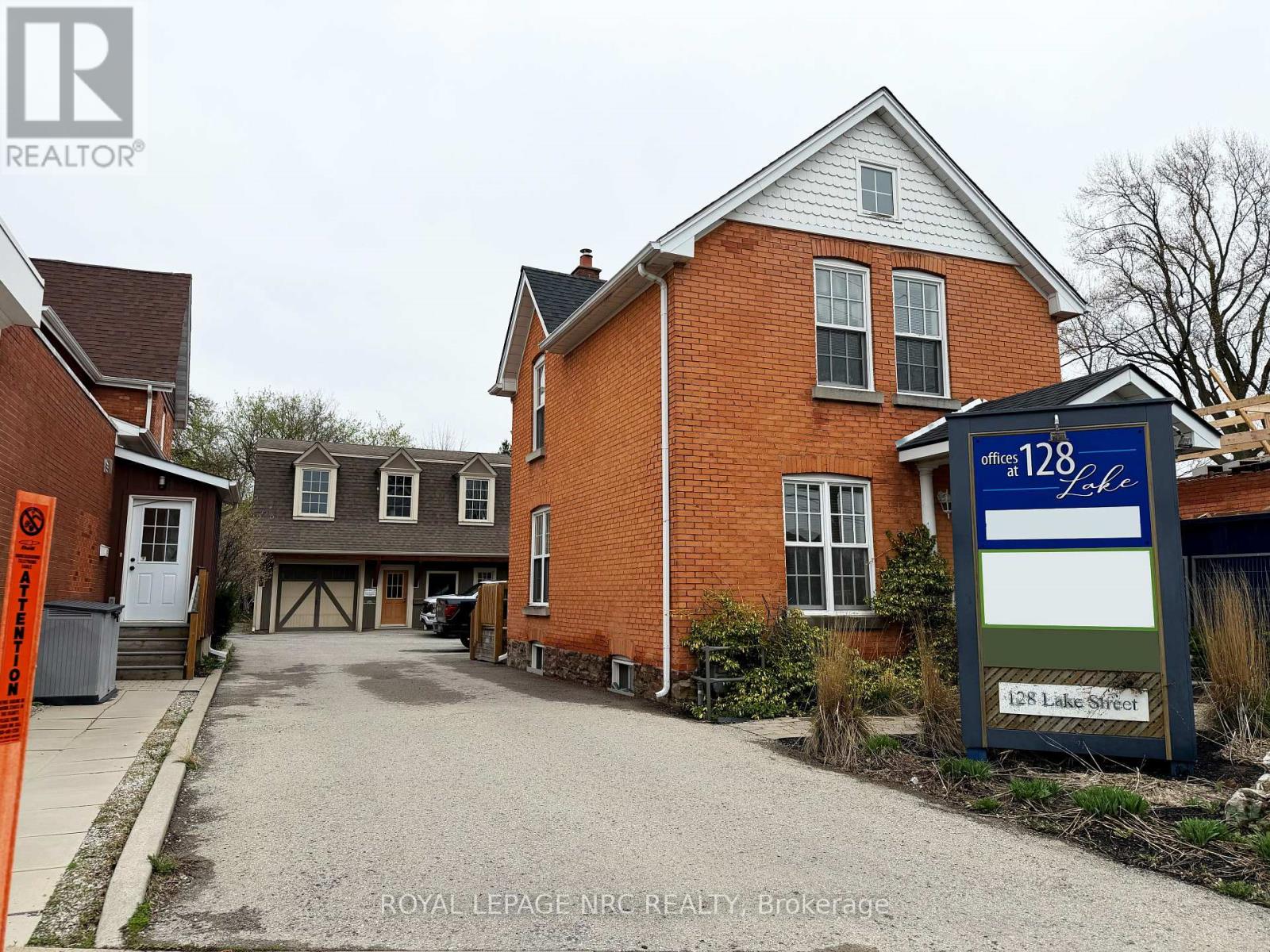 #1 - 128 Lake Street, St. Catharines, Ontario  L2R 5Y1 - Photo 1 - X13064676