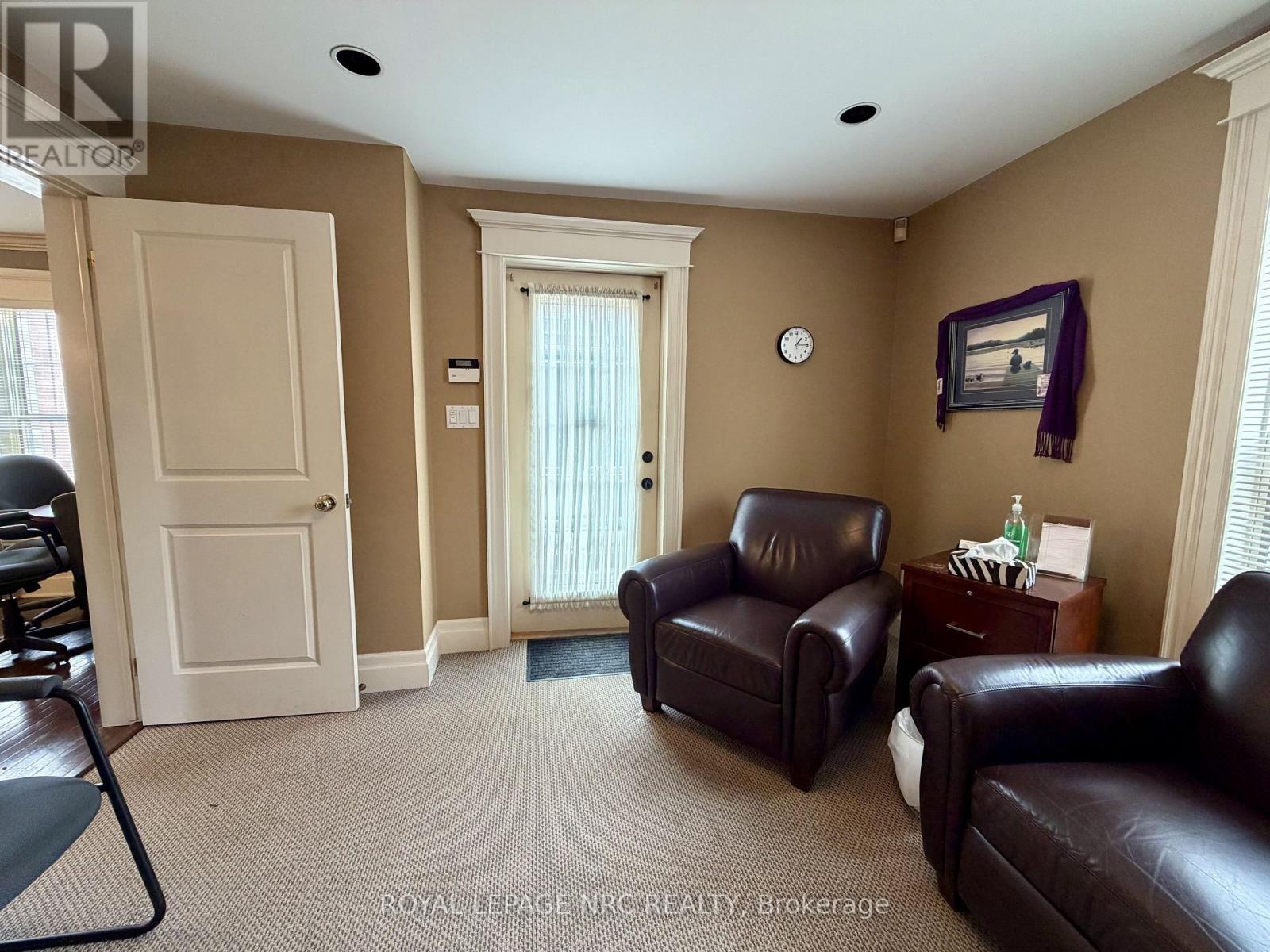 #1 - 128 Lake Street, St. Catharines, Ontario  L2R 5Y1 - Photo 12 - X13064676