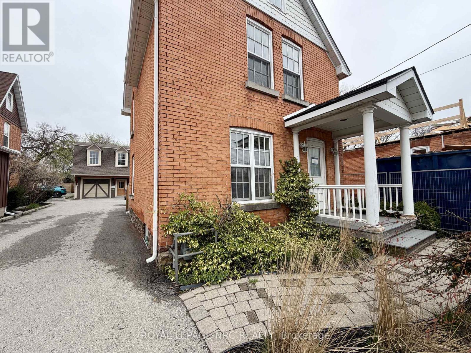 #1 - 128 Lake Street, St. Catharines, Ontario  L2R 5Y1 - Photo 3 - X13064676