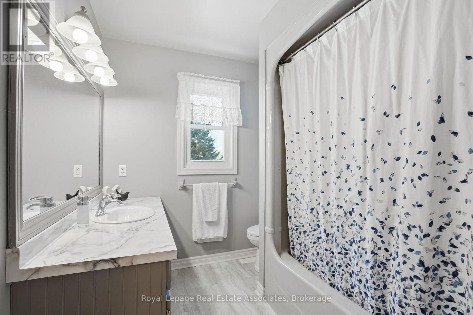 1 Meander Close, Hamilton, Ontario  L0R 1H1 - Photo 25 - X13062066