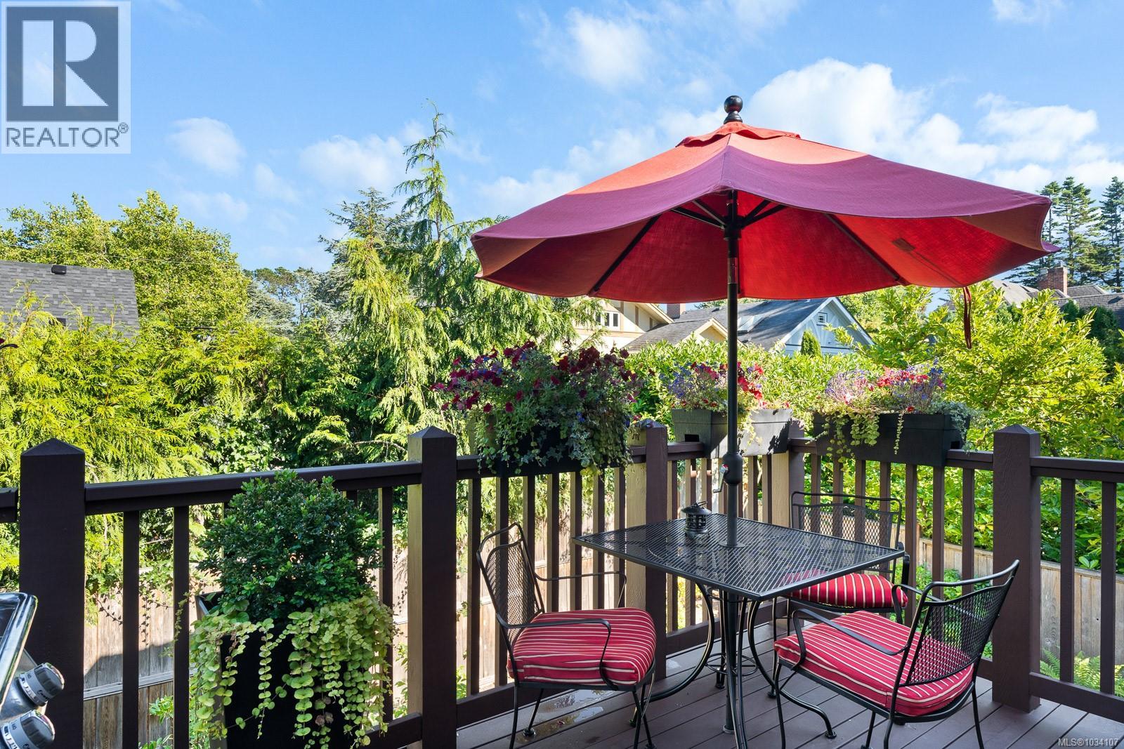671 Linkleas Ave, Oak Bay, British Columbia  V8S 5C2 - Photo 27 - 1034107
