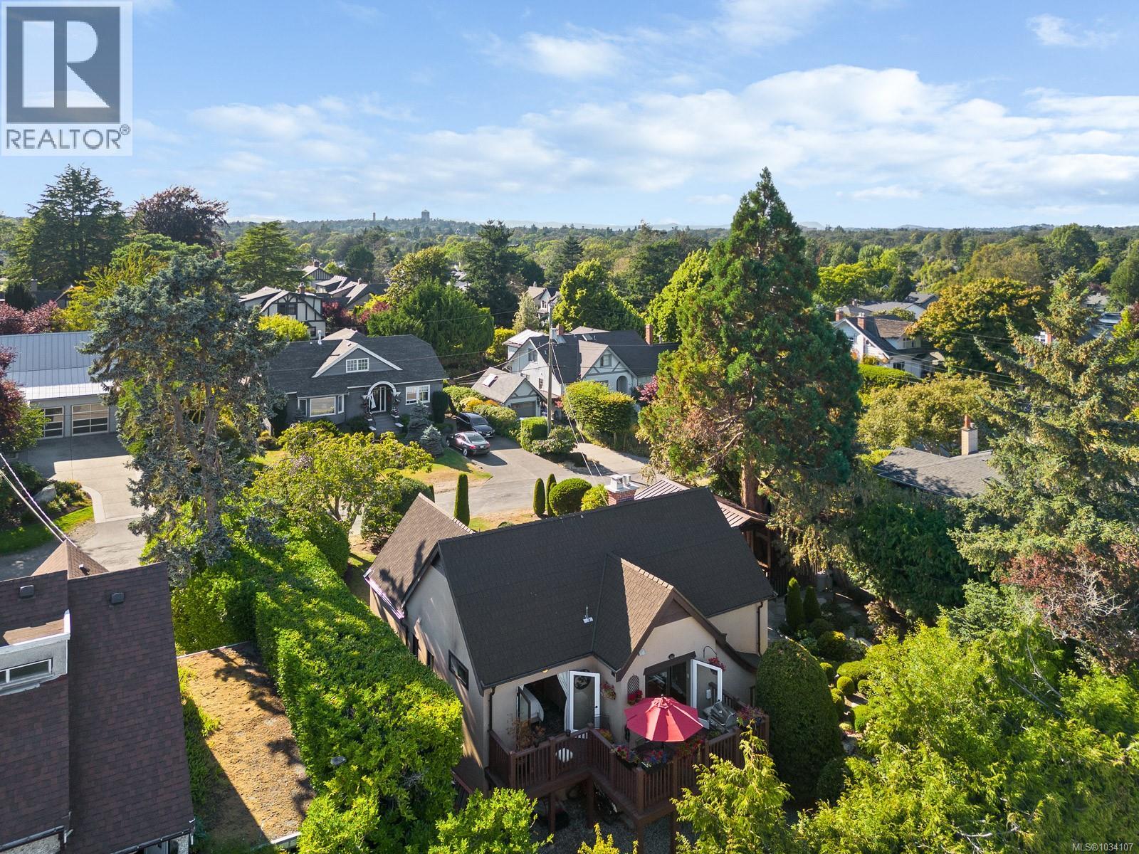 671 Linkleas Ave, Oak Bay, British Columbia  V8S 5C2 - Photo 36 - 1034107