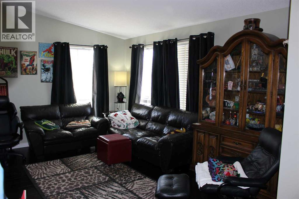 2811 13 Avenue S, Lethbridge, Alberta  T1K 0S9 - Photo 2 - A2305517