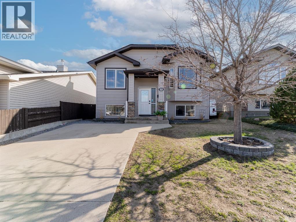 49 Terrace Street Ne, Medicine Hat, Alberta  T1C 0A3 - Photo 3 - A2305930
