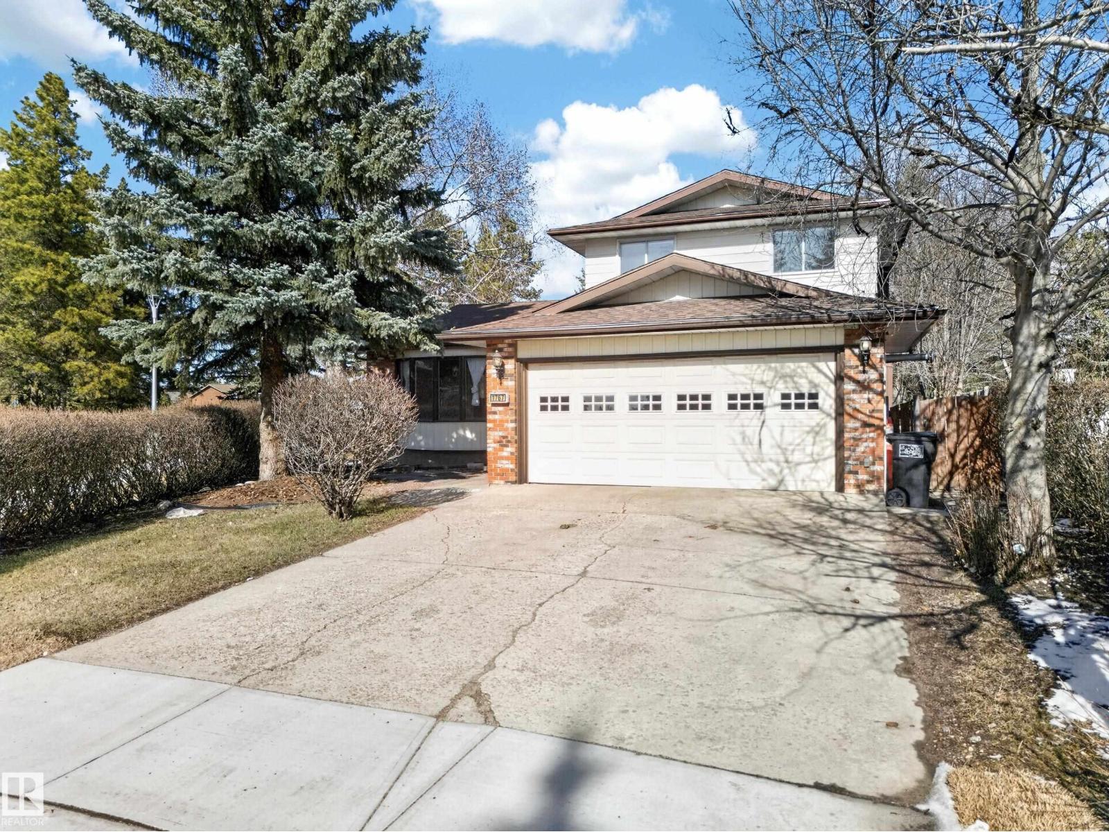 1767 61 St Nw, Edmonton, Alberta  T6L 1X5 - Photo 2 - E4484947