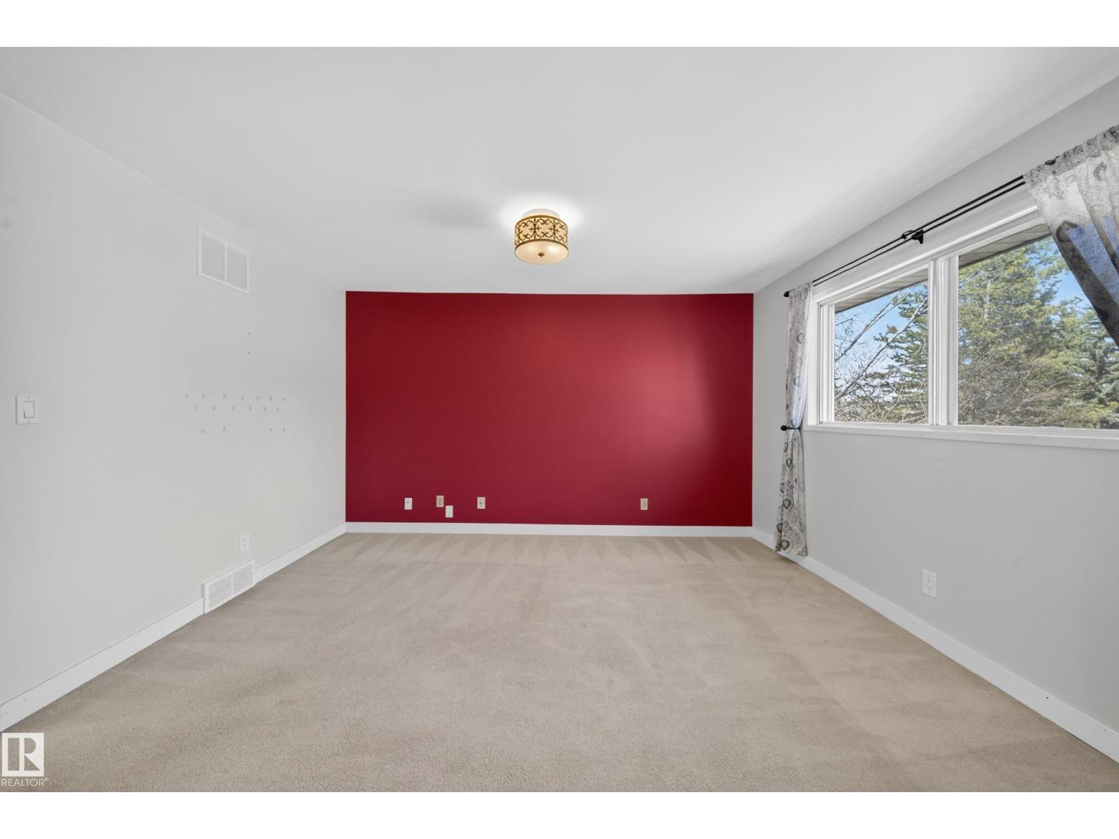 1767 61 St Nw, Edmonton, Alberta  T6L 1X5 - Photo 9 - E4484947