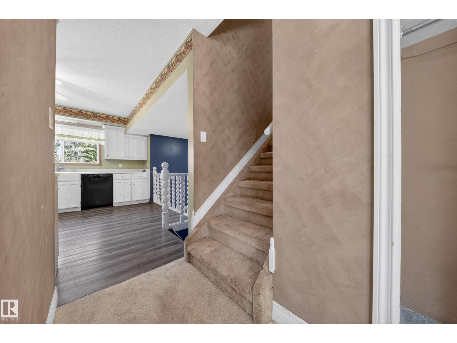 1767 61 St Nw, Edmonton, Alberta  T6L 1X5 - Photo 36 - E4484947