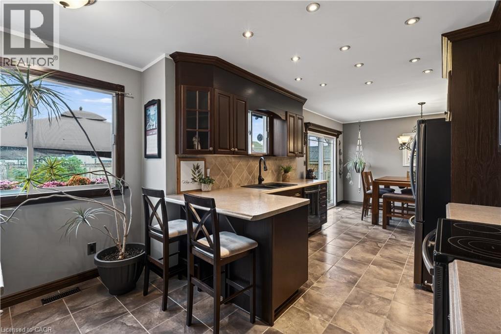 246 Courtwright Street, Fort Erie, Ontario  L2A 2R8 - Photo 13 - 40824722