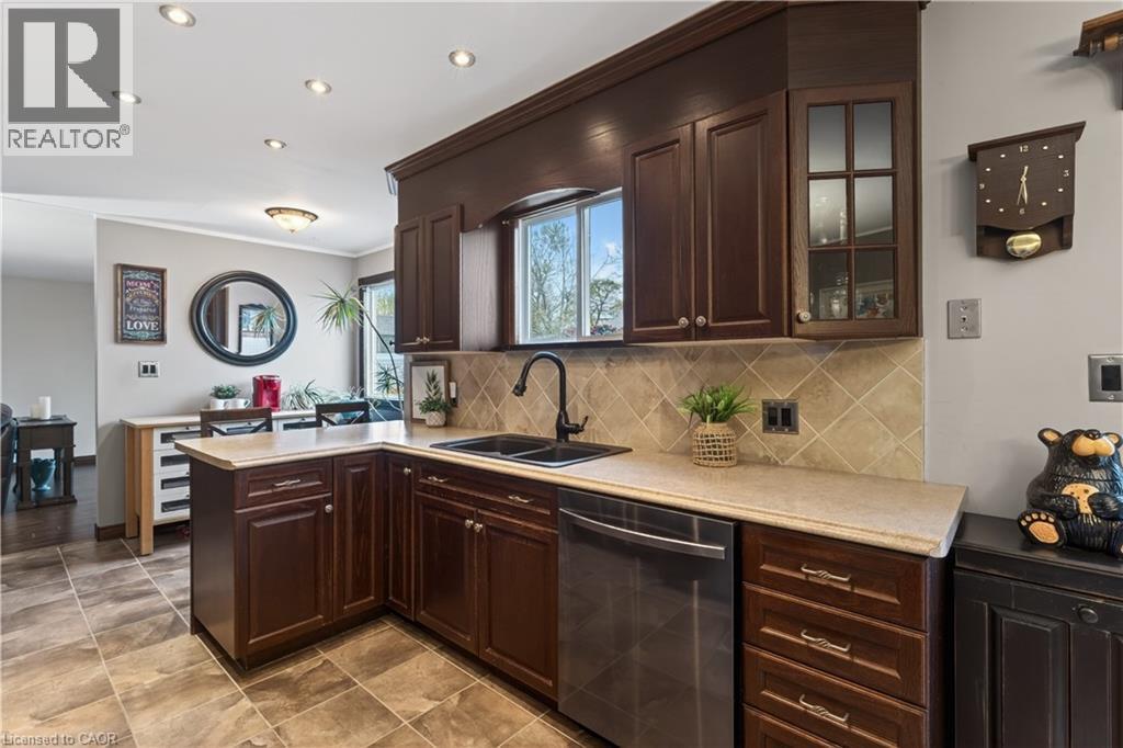 246 Courtwright Street, Fort Erie, Ontario  L2A 2R8 - Photo 15 - 40824722